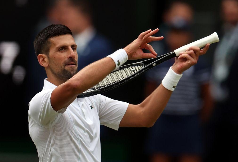 Djokovic bate Musetti e reedita final de Wimbledon com campeão Alcaraz