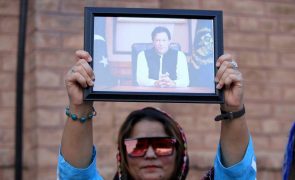 Líder da oposição no Paquistão, Imran Khan, deverá ser libertado após absolvição em tribunal