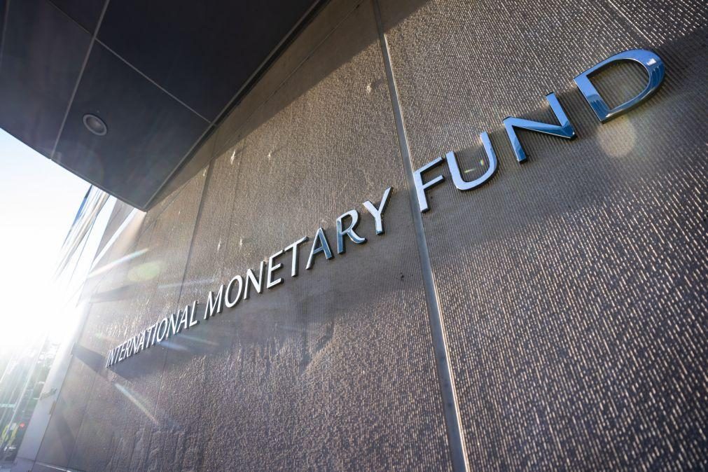 FMI revê em alta crescimento da economia mundial para 3,3% em 2025