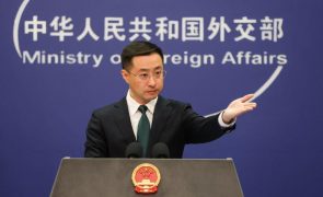China suspende conversações com EUA sobre controlo de armas e não-proliferação