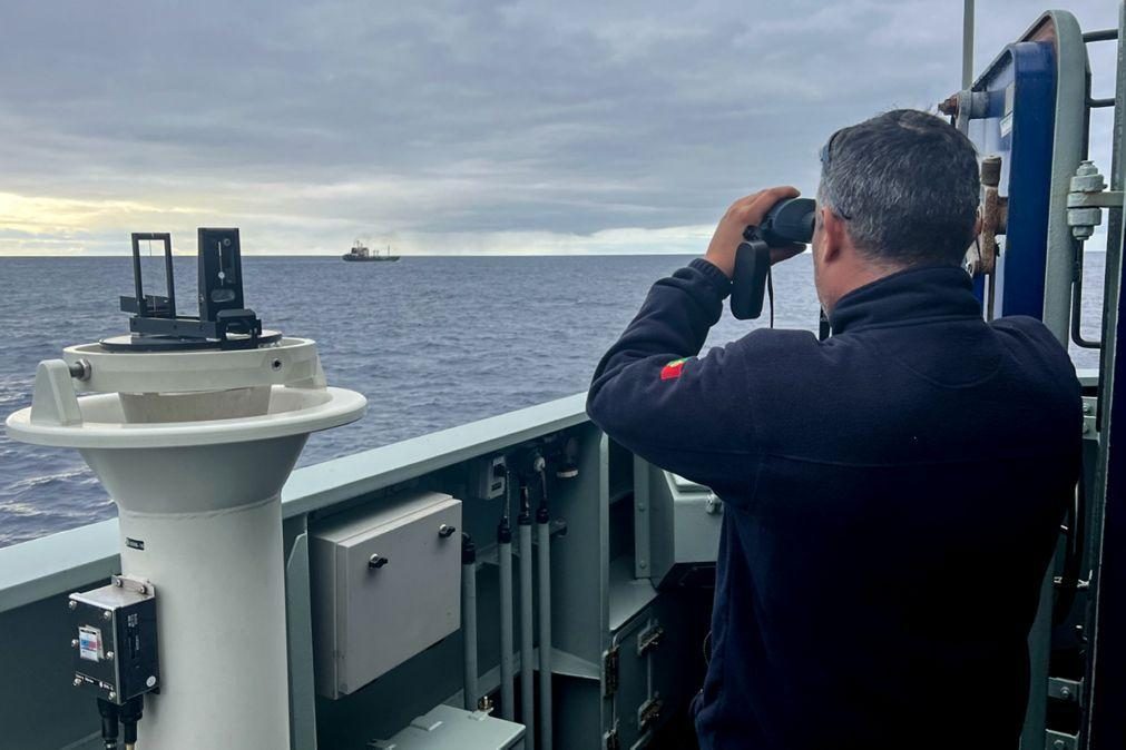 Marinha acompanha navios russos no continente e na Madeira