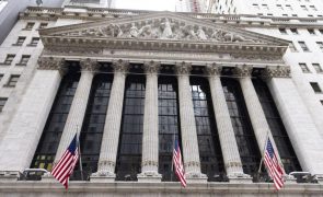 Wall Street fecha em alta generalizada com rotação de investimentos