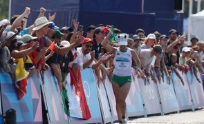 Ana Cabecinha despede-se da marcha ovacionada em Paris