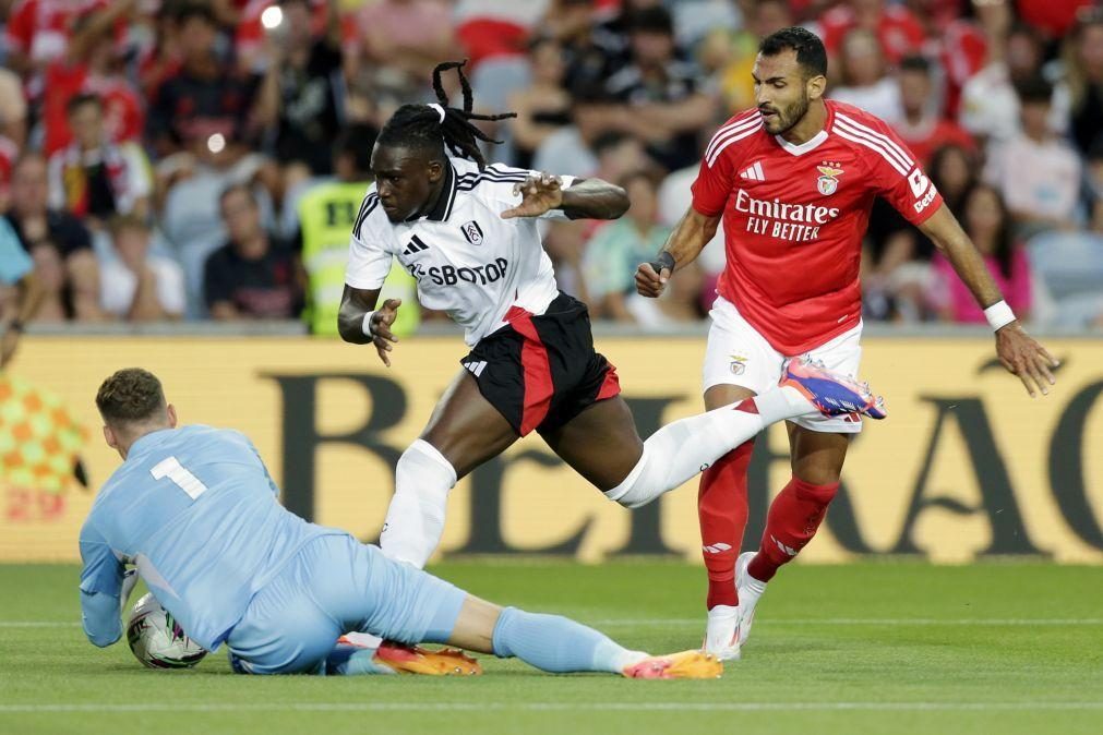 Benfica sofre primeira derrota da pré-época frente ao Fulham, de Marco Silva