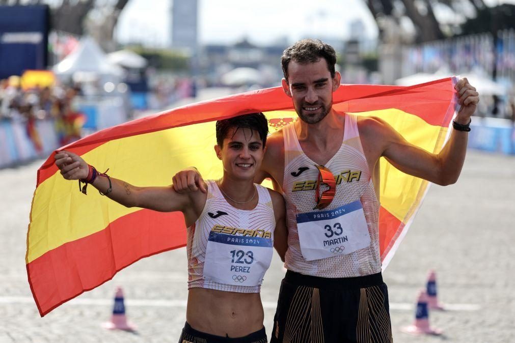 Espanha conquista ouro na estafeta mista de marcha em Paris2024