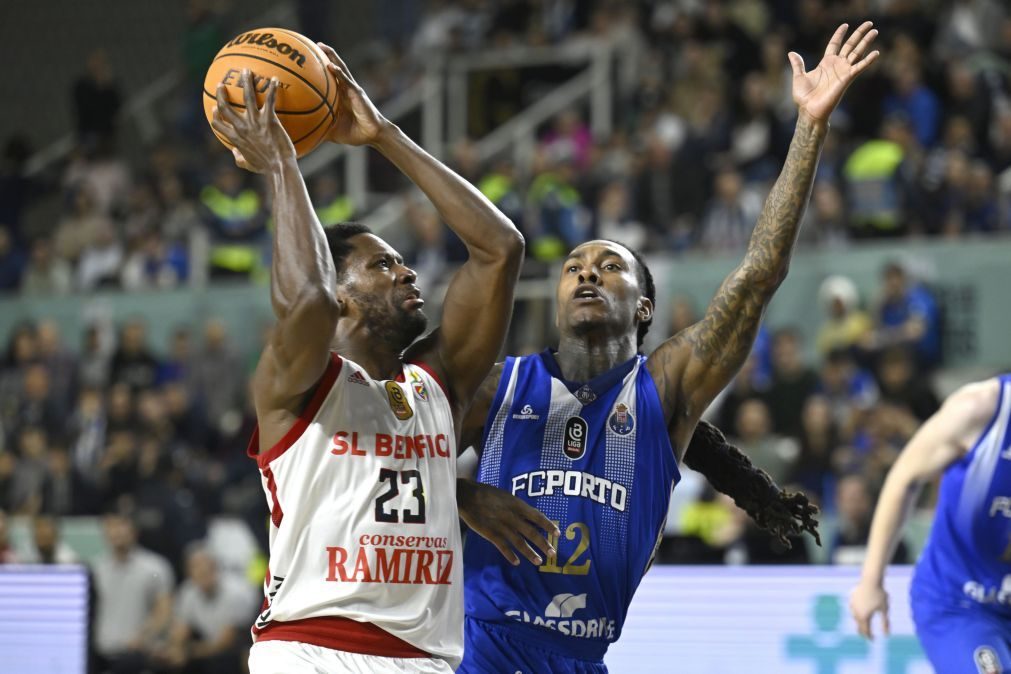 Basquetebolista Toney Douglas troca tricampeão nacional Benfica pelo FC Porto