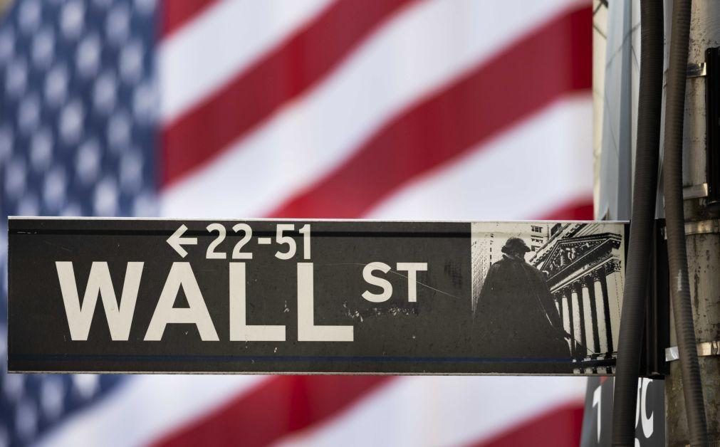 Wall Street segue em terreno misto no arranque da sessão