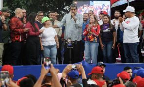 Maduro pede que o mundo respeite a sua reeleição na Venezuela