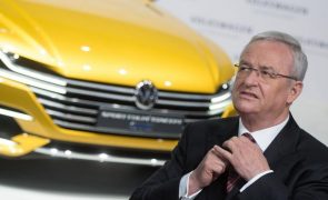 Julgamento de antigo presidente da VW por manipulação de emissões começa após nove anos