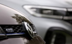 Operários da Audi de Bruxelas roubam 200 chaves de carros para exigir explicações à Volkswagen