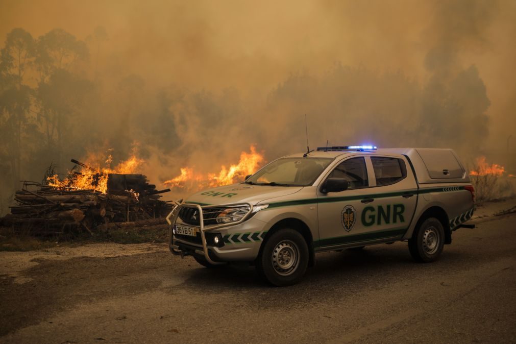 GNR detém 26 suspeitos de fogos e reforça patrulhamento com aumento de calor