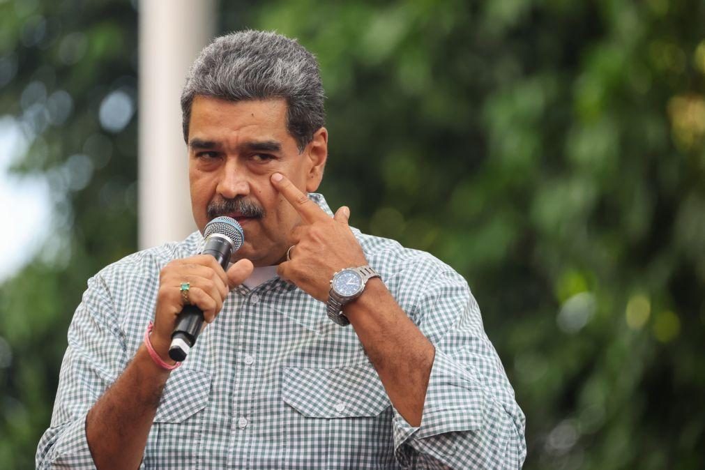 Nicolás Maduro condecora militares sancionados pelos EUA