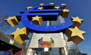 Euro volta a subir e ultrapassa os 1,11 dólares