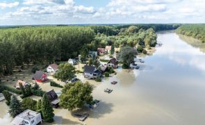 Mais duas mortes na Polónia elevam para 21 total de vítimas da tempestade Boris na Europa