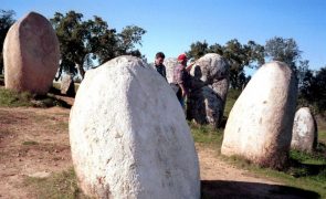 Cromeleque dos Almendres em Évora reabre com novas regras de visita