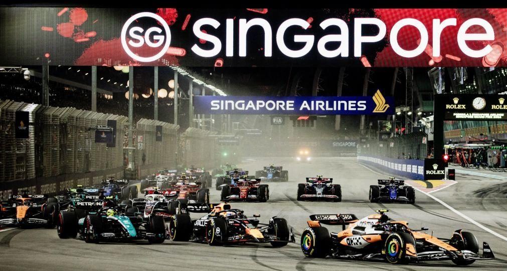 Norris conquista em Singapura terceira vitória e aproxima-se de Verstappen