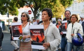 Apelos e alívio marcam concentração contra os fogos em Gondomar