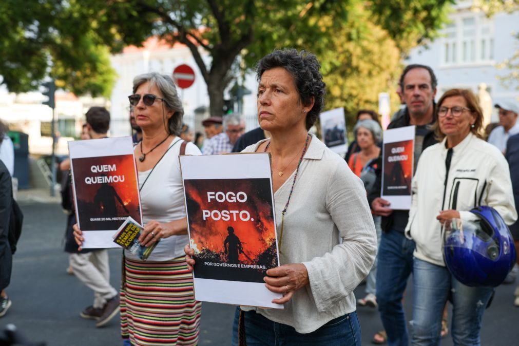 Apelos e alívio marcam concentração contra os fogos em Gondomar