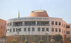 Parlamento da Guiné-Bissau novamente fechado por militares da Guarda Nacional