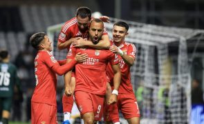 Benfica vence no Bessa e isola-se no terceiro lugar da I Liga