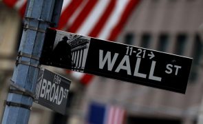 Wall Street fecha em alta com S&P500 e Dow a renovarem os recordes da véspera