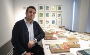 Encenador André Murraças vai fazer 'sair do armário' as coleções dos museus