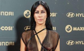 Ana Moura Arrasada após surgir com mamas à mostra nos Globos de Ouro: 