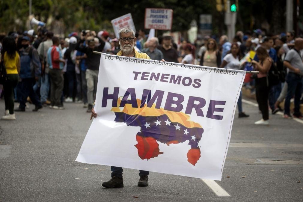 Venezuela: Mais de metade dos docentes vivem abaixo da linha de pobreza -- ONG