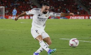 Carvajal renova com Real Madrid até 30 de junho de 2026