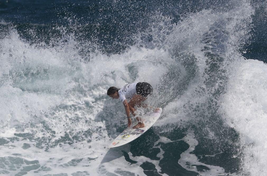 Surfistas Samuel Pupo e Sally Fitzgibbons campeões na Ericeira