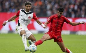 Bayern Munique cede empate em Frankfurt após jogo 'frenético'