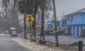 Pelo menos dois mortos na passagem do furacão Milton pela Florida