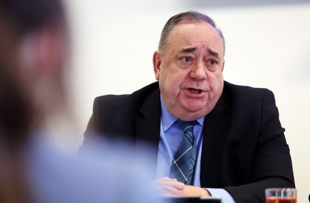 Alex Salmond, arquiteto do referendo sobre a independência da Escócia, morre aos 69 anos