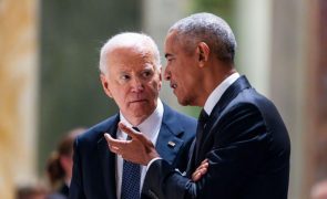 Biden anuncia a Zelensky 425 milhões de dólares de ajuda militar