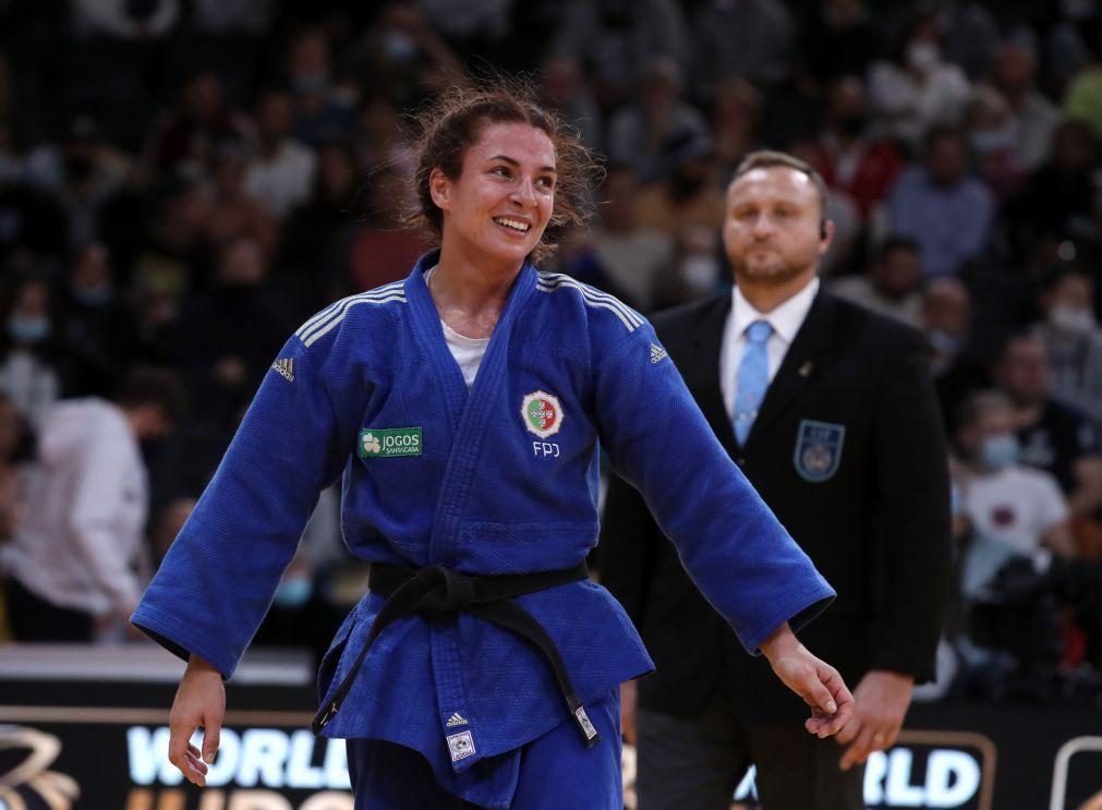 Judoca Bárbara Timo diz que ser atleta olímpica 