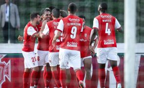 Sporting de Braga elimina 1.º Dezembro com golo de Moutinho nos descontos