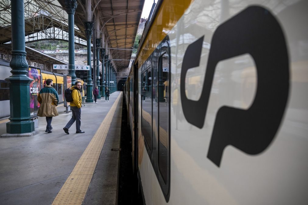 Greve na CP suprimiu 11 comboios até às 12:00 sobretudo em Lisboa