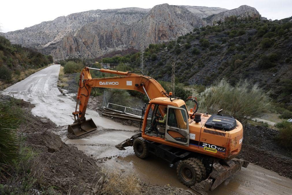 Governo espanhol avança já com 24,8 milhões de euros para reconstruir estradas