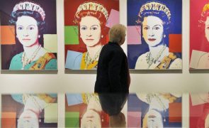 Roubadas duas obras de Andy Warhol da série rainhas nos Países baixos