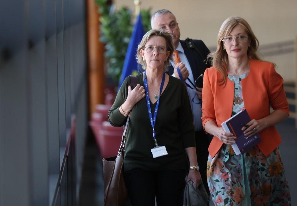 Maria Luís Albuquerque questionada na 4.ª feira pelos eurodeputados para ter aval do PE