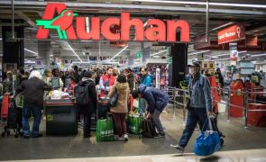 Auchan anuncia eliminação de 2.400 postos de trabalho em França