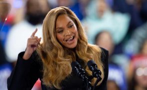 Beyoncé lidera corrida aos Grammy 2025 com 11 nomeações