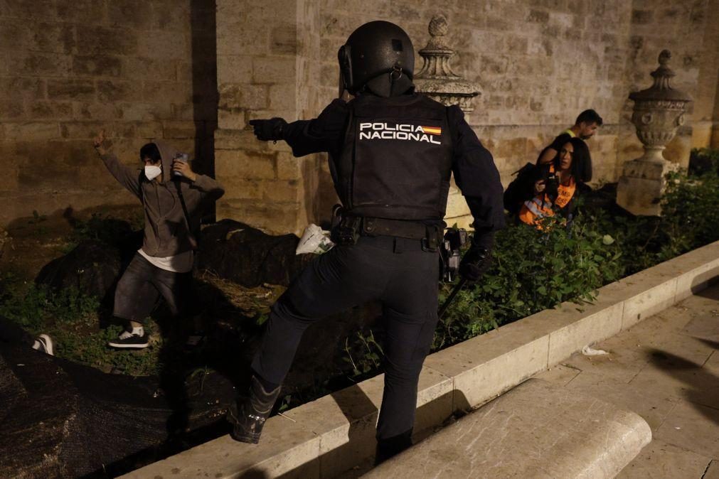 Confrontos em Valência entre manifestantes e polícia