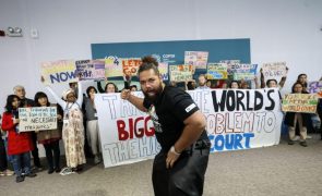 COP29: Ativistas queixam-se de maior pressão e dificuldades em protestar