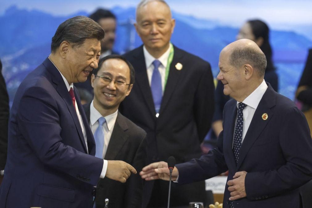 Olaf Scholz propôs a Xi Jinping trabalhar em conjunto para a paz no mundo