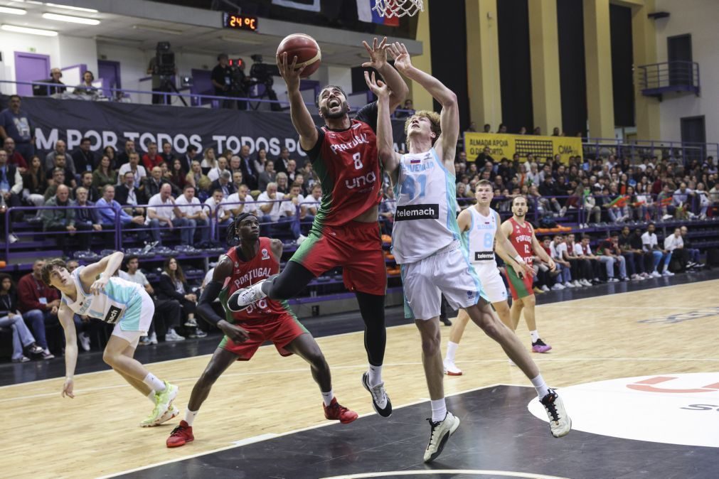 Portugal vence Eslovénia e lidera grupo de qualificação para EuroBasket2025