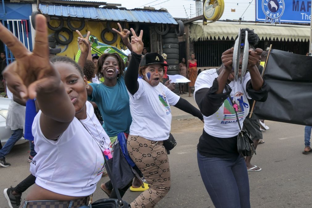 Renamo sem data para Conselho Nacional exigido por ex-guerrilheiros