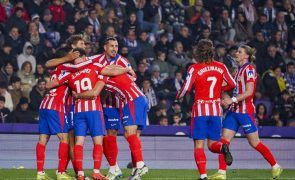 Atlético Madrid goleia Valladolid e aproxima-se do líder FC Barcelona