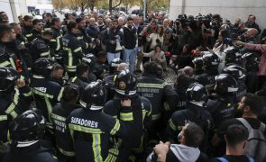 Bombeiros acusam Governo de usar manifestação para romper negociações