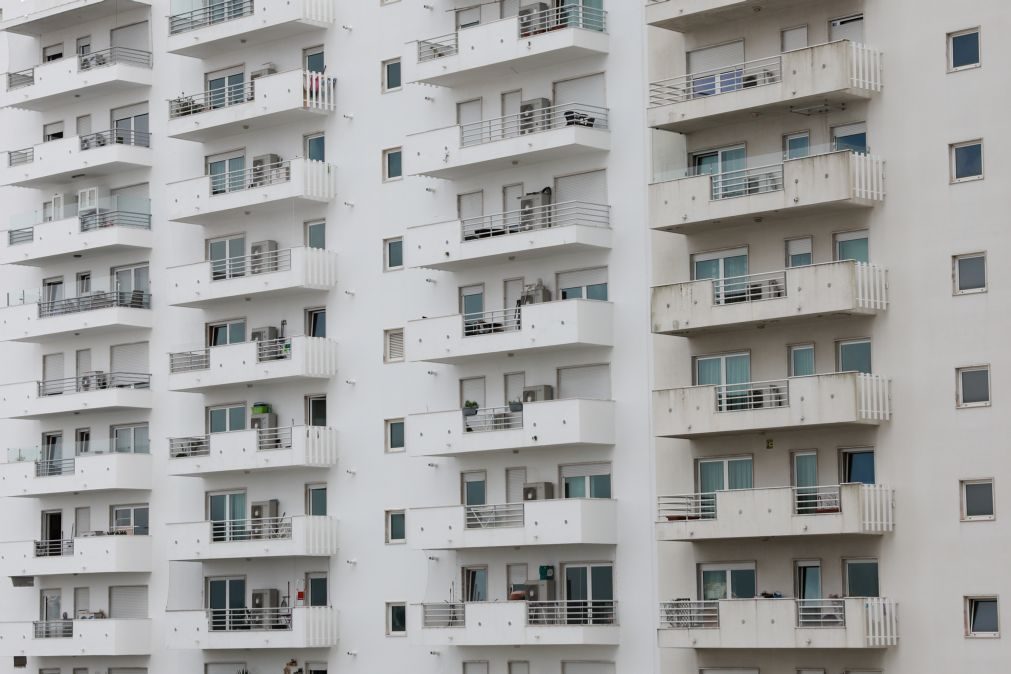 Novo crédito à habitação atinge em outubro valor máximo de dez anos